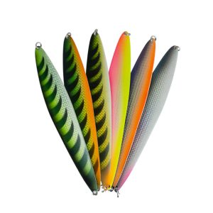 MaxMonster houkutinpilkin väriviuhka